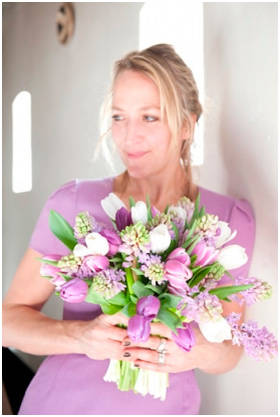 Гиацинт 'Splendid Cornelia', тюльпаны 'White Dream', 'Purple Flag'