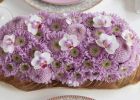 Романтика хризантем: цветочные украшения для праздничного стола