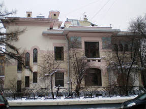 Асимметричный фасад особняка Рябушинского. Архитектор Шехтель