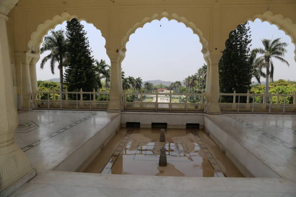 Вид с дворца Шиш Махал