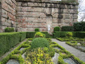 Вилла Реале. Итальянский сад у епископского дворца