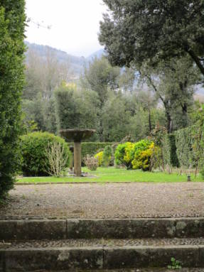Вилла Реале. Испанский сад