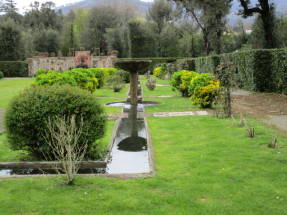 Вилла Реале. Испанский сад