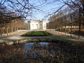 Версаль. Французский павильон